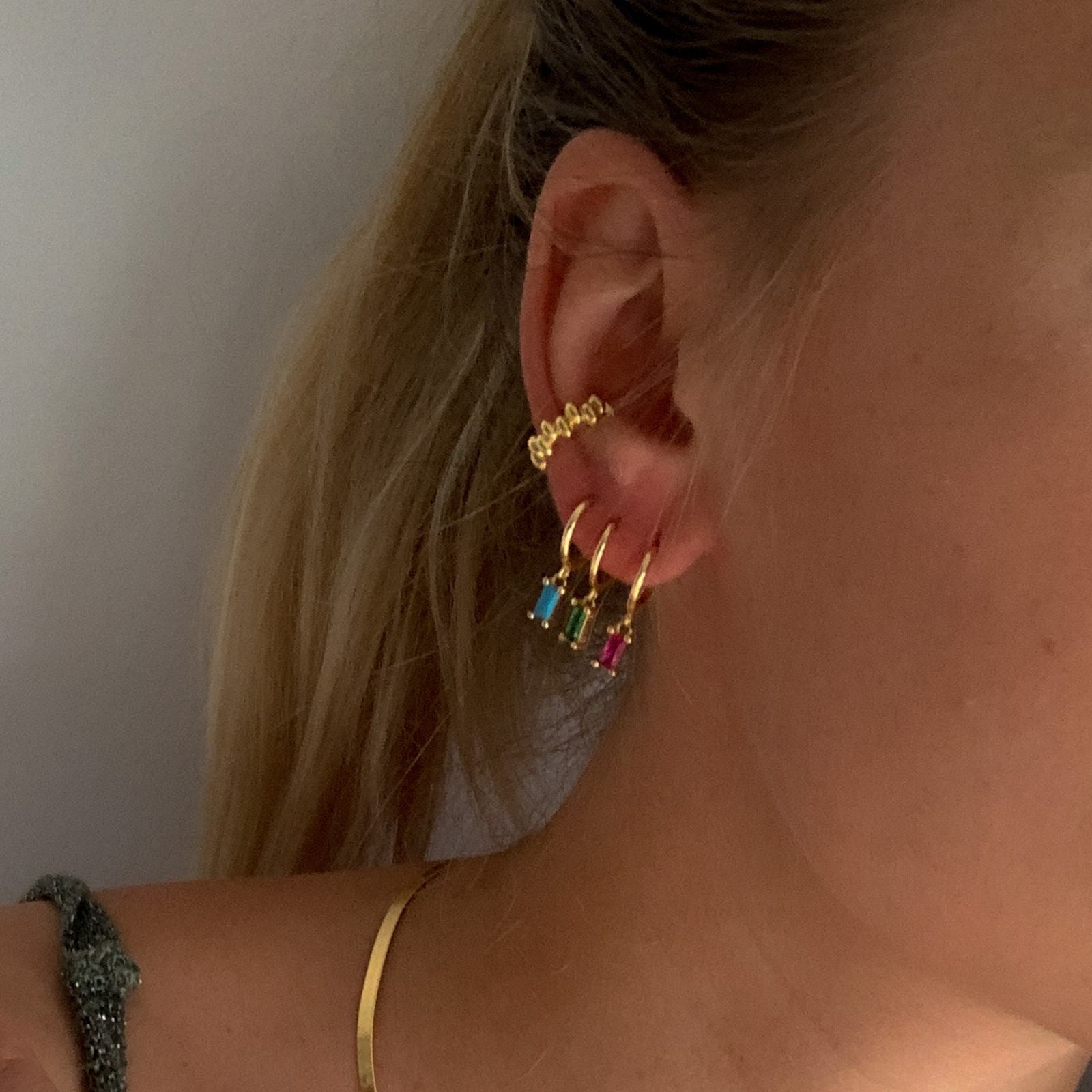 BURCU HOOPS 1,1CM - MULTIPLE COLORS